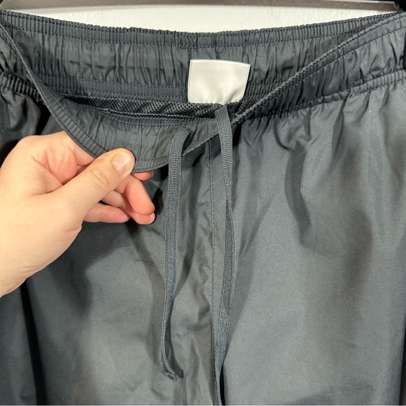 Gray Windbreaker Track pants Size Large - Picture 4 of 7